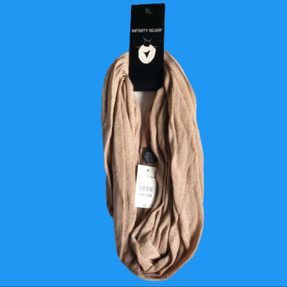 NEW Infinity Scarf Rose Women’s